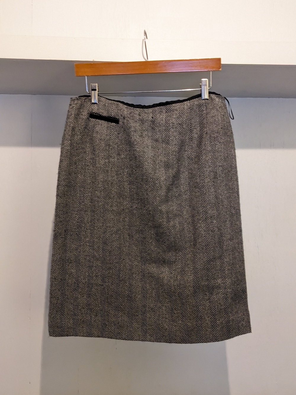 Talbots Black and White Herringbone Pencil Skirt Quiet Luxury Classic